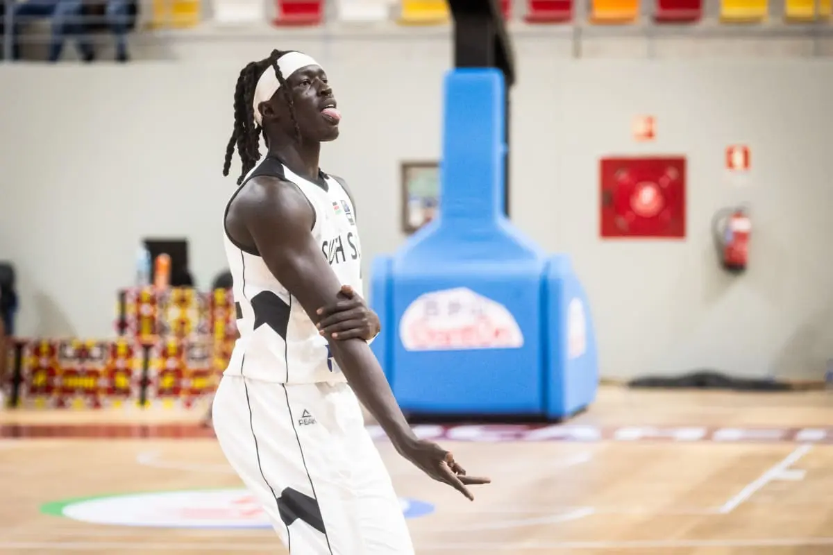 回了一些状, 不知道在接 回了一些状, 不知道在接