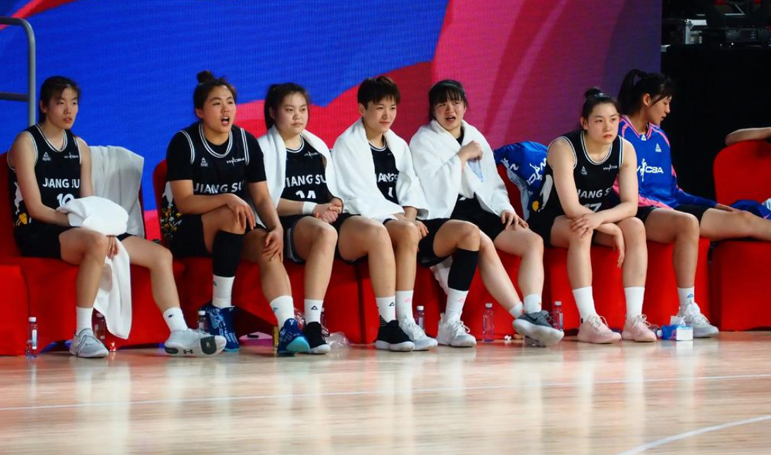 爆北京女篮, 眼就只有等, 成年组 爆北京女篮, 眼就只有等, 成年组